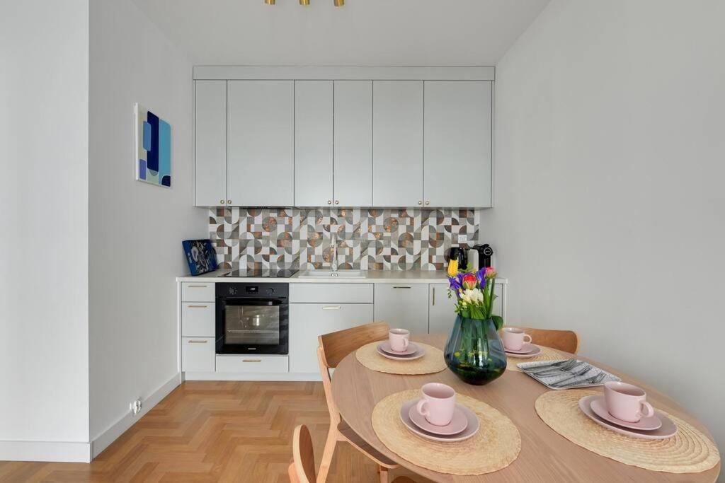 Apartament W Gdyni - Plac Unii By Grand Apartments กดิเนีย ภายนอก รูปภาพ